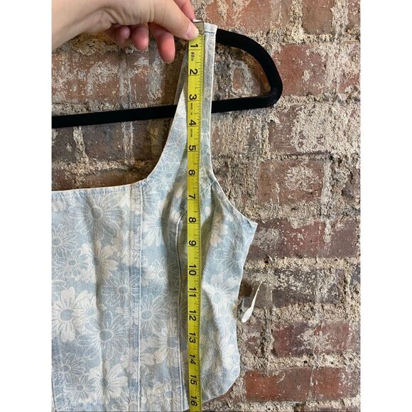 ALTAR’D STATE • Light Blue/White Floral Denim Jean Full Zip Back Sleeveless Crop - Picture 6 of 12